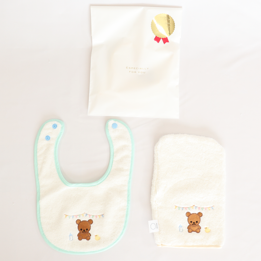 可愛いプチ出産祝いセット（スタイ+沐浴ミトン）　※送料無料